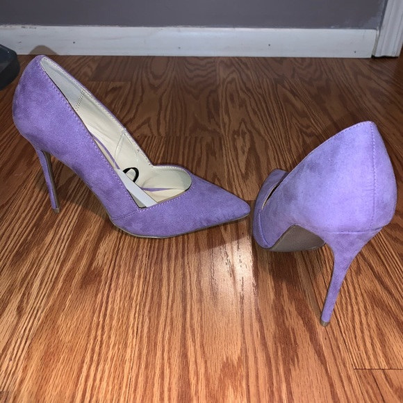 Lavender heels - Picture 3 of 4